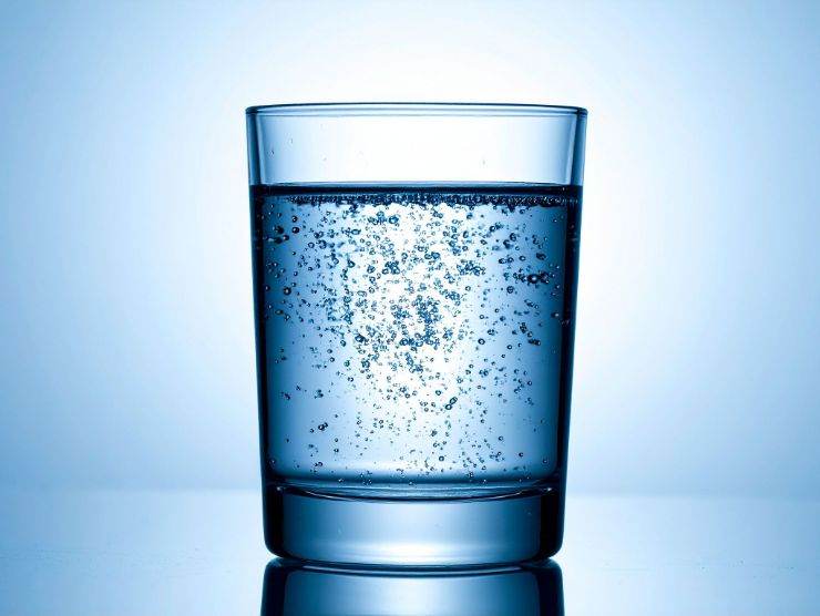 bicchiere di acqua